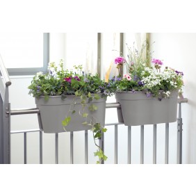Blumentöpfe für Balkon/Geländer Blumentöpfe für Balkon/Geländer