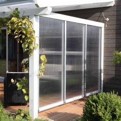Skan Holz Seitenwände für Terrassendächer aus Douglasie Skan Holz Seitenwände für Terrassendächer aus Douglasie